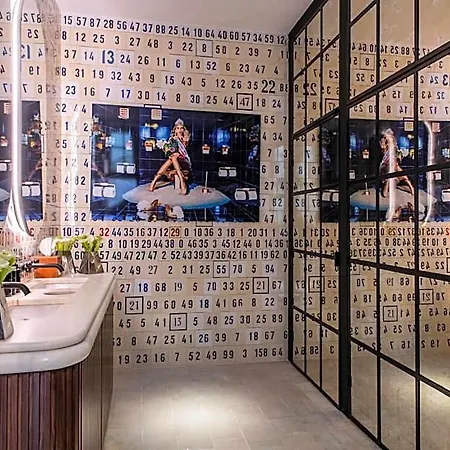 Sublime Hotel